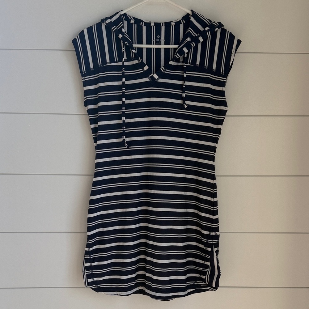 Athleta, UPF 50, Navy and White Striped Hooded coverup/dress, size Small